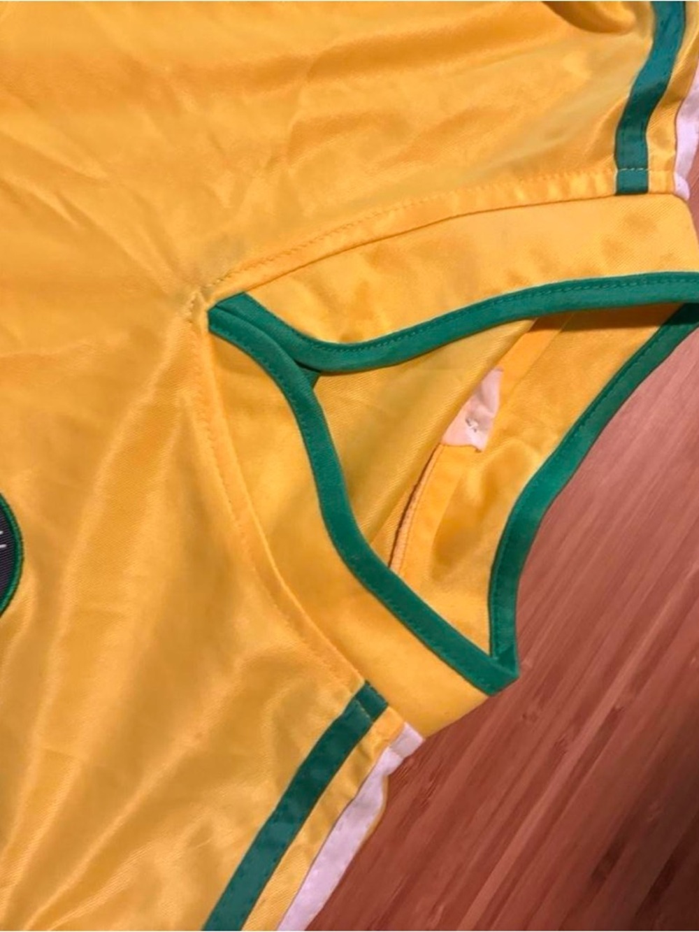 Kenya men’s Short-Sleeve Soccer Jersey - Yellow & Green - Picture 2 of 3